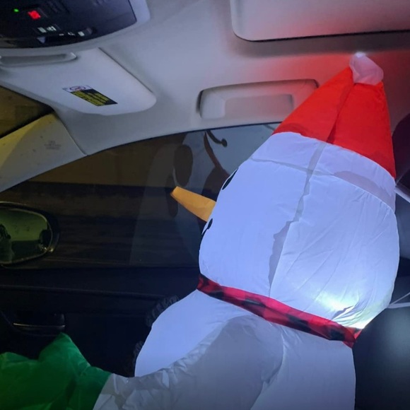 SNOWMAN LIGHTED CAR BUDDY INFLATABLE IS NEW IN THE BOX - Picture 4 of 4